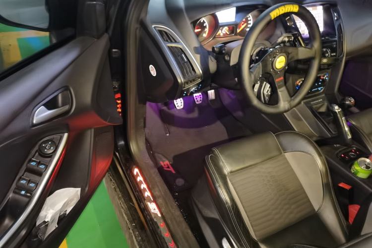 Used Ford Focus 2013 2.0T ST Standard Edition Driver Seat