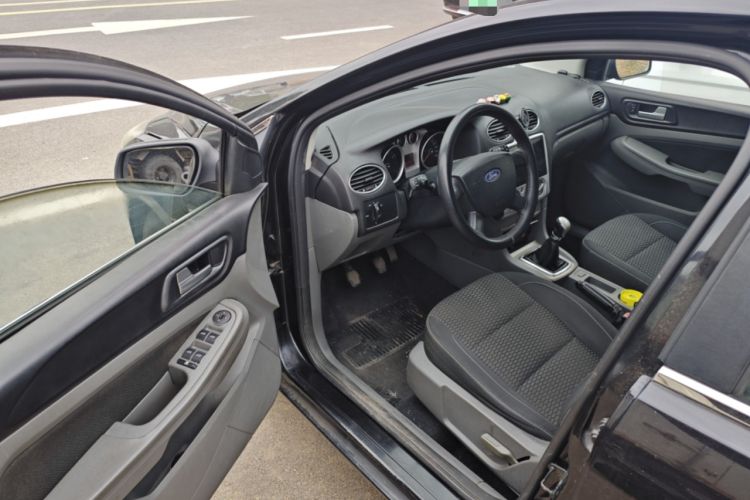 Used Ford Focus 2013 Hatchback Classic 1.8L Manual Base Model Driver Seat
