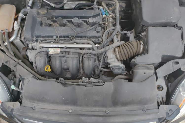 Used Ford Focus 2013 Sedan Classic 1.8L Manual Fashion Edition Engine Bay