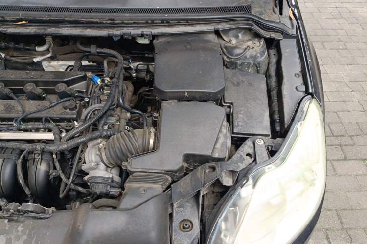 Used Ford Focus 2013 Sedan Classic 1.8L Manual Base Model Engine Bay Left