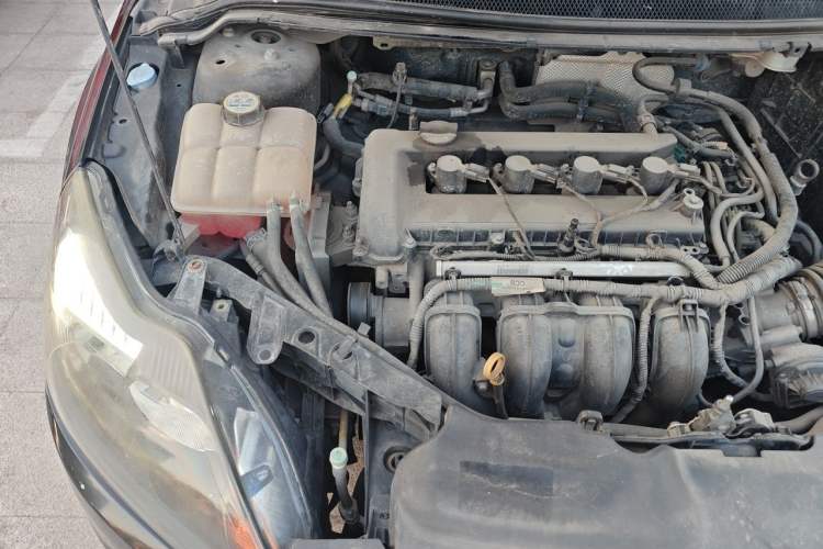 Used Ford Focus 2013 Hatchback Classic 1.8L Automatic Base Model Engine Bay Right