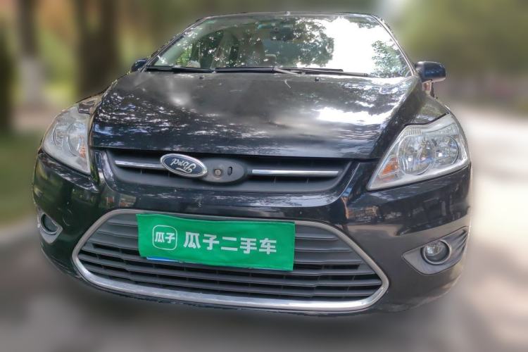 Used Ford Focus 2013 Sedan Classic 1.8L Manual Fashion Edition Front