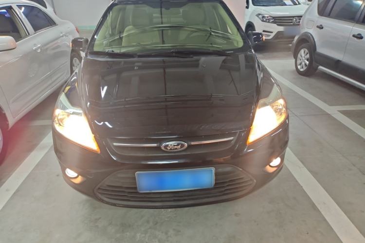 Used Ford Focus 2013 Sedan Classic 1.8L Automatic Base Model Front