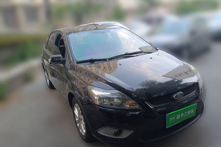 Used Ford Focus 2013 Hatchback Classic 1.8L Automatic Millionth Anniversary Edition Front Right 45 Deg