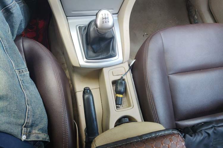 Used Ford Focus 2013 Sedan Classic 1.8L Manual Base Model Gear Lever