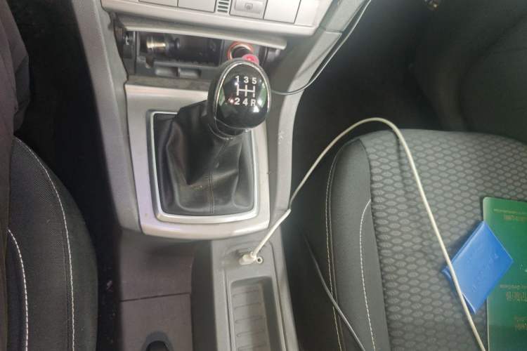 Used Ford Focus 2013 Hatchback Classic 1.8L Manual Base Model Gear Lever