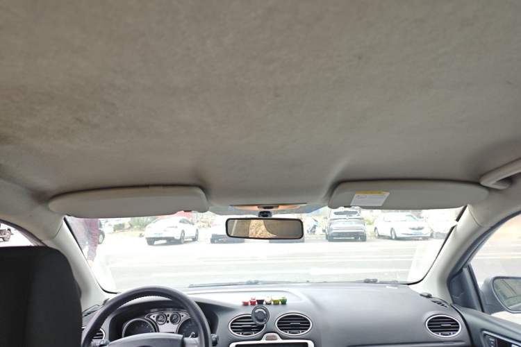 Used Ford Focus 2013 Hatchback Classic 1.8L Manual Base Model Headliner