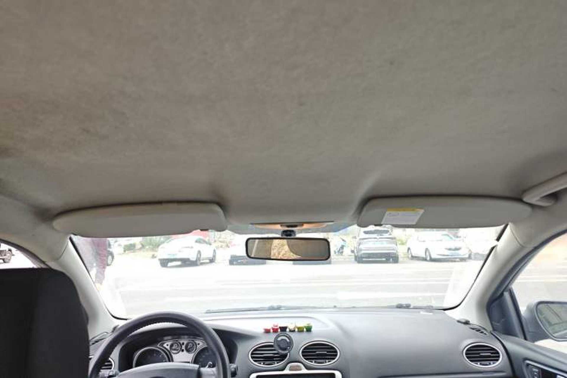 Used Ford Focus 2013 Hatchback Classic 1.8L Manual Base Model Headliner