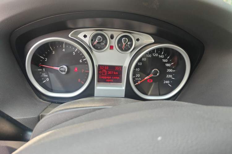 Used Ford Focus 2013 Sedan Classic 1.8L Manual Base Model Instrument Cluster