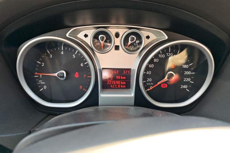 Used Ford Focus 2013 Sedan Classic 1.8L Automatic Fashion Edition Instrument Cluster