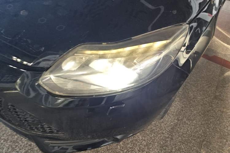 Used Ford Focus 2013 2.0T ST Standard Edition Left Front Headlight