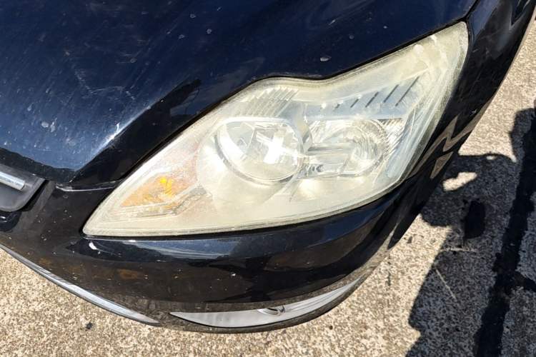 Used Ford Focus 2013 Sedan Classic 1.8L Automatic Fashion Edition Left Front Headlight