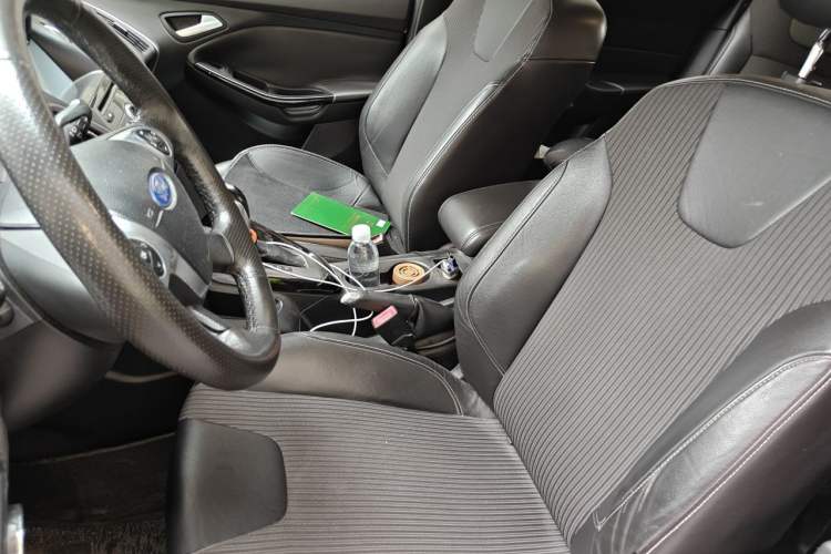 Used Ford Focus 2013 Sedan Classic 1.8L Automatic Millionth Anniversary Edition Left Front Seat
