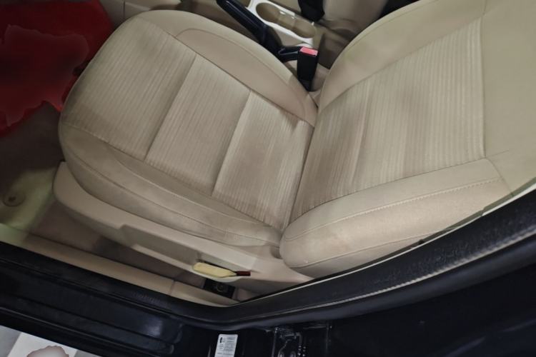 Used Ford Focus 2013 Sedan Classic 1.8L Automatic Base Model Left Front Seat