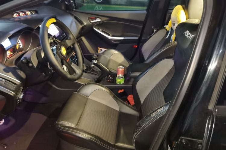 Used Ford Focus 2013 2.0T ST Standard Edition Left Front Seat