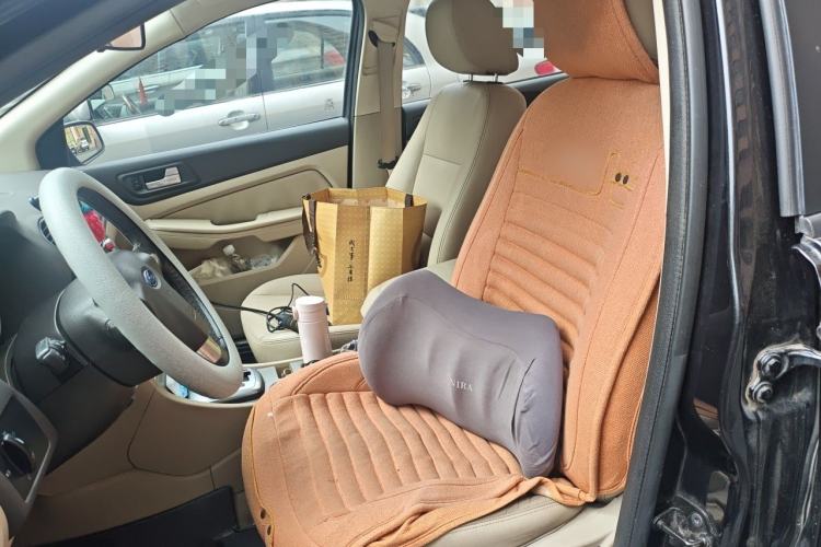 Used Ford Focus 2013 Sedan Classic 1.8L Automatic Fashion Edition Left Front Seat
