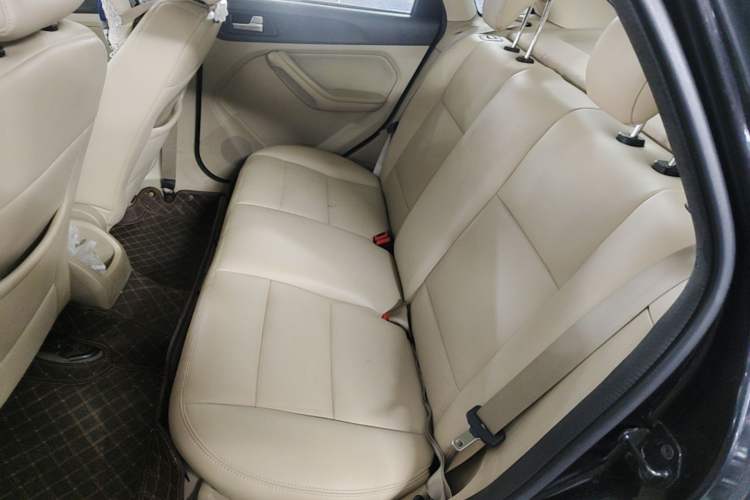 Used Ford Focus 2013 Sedan Classic 1.8L Automatic Base Model Left Rear Seat