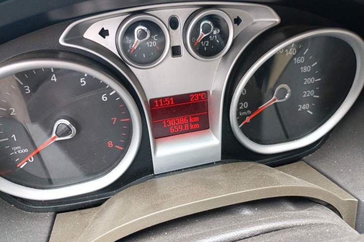 Used Ford Focus 2013 Sedan Classic 1.8L Manual Base Model Odometer Close Up