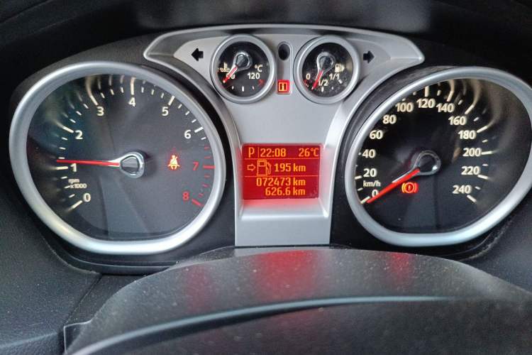 Used Ford Focus 2013 Hatchback Classic 1.8L Automatic Millionth Anniversary Edition Odometer Close Up