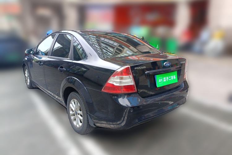 Used Ford Focus 2013 Sedan Classic 1.8L Manual Base Model Rear Left 45 Deg