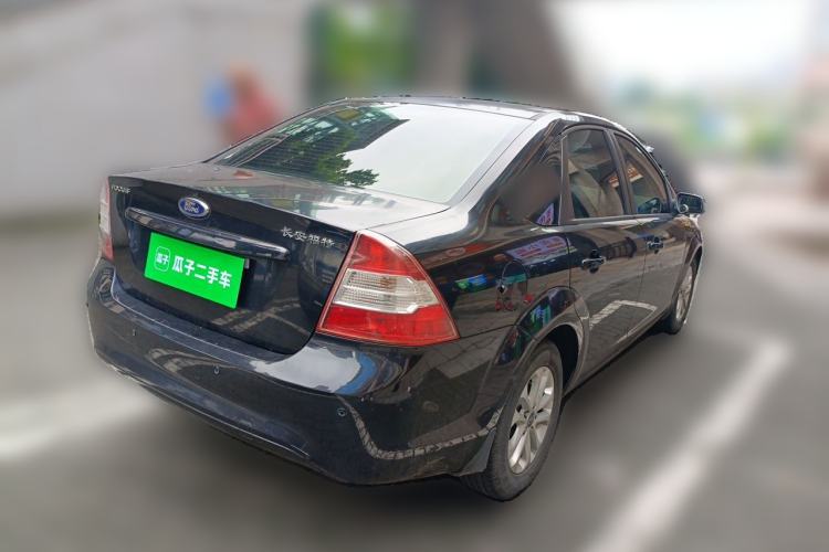 Used Ford Focus 2013 Sedan Classic 1.8L Manual Base Model Rear Right 45 Deg