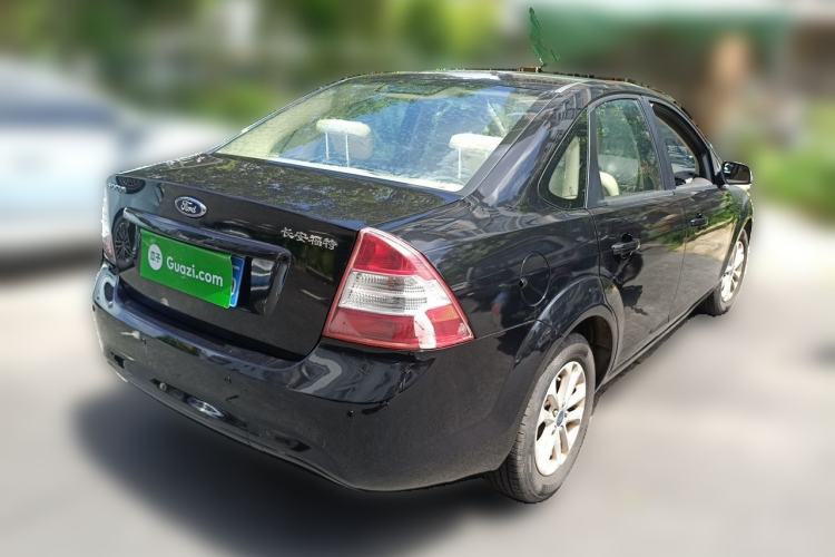 Used Ford Focus 2013 Sedan Classic 1.8L Manual Base Model Rear Right 45 Deg