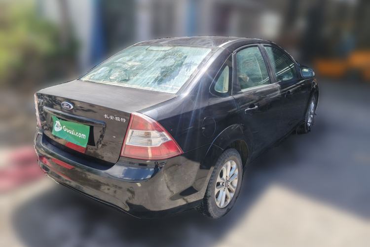 Used Ford Focus 2013 Sedan Classic 1.8L Manual Base Model Rear Right 45 Deg