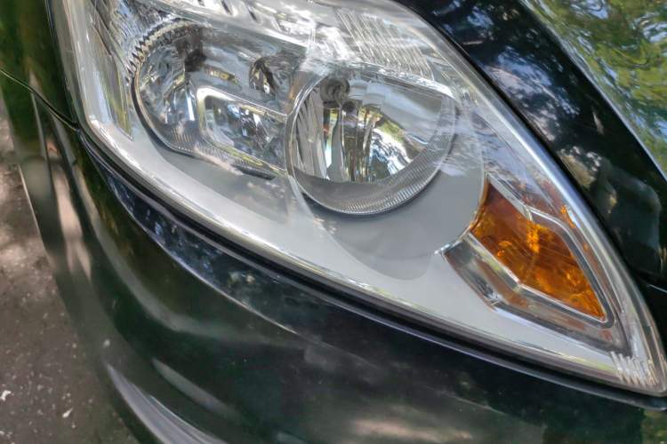 Used Ford Focus 2013 Sedan Classic 1.8L Manual Fashion Edition Right Front Headlight
