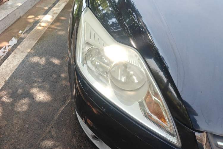 Used Ford Focus 2013 Sedan Classic 1.8L Manual Base Model Right Front Headlight