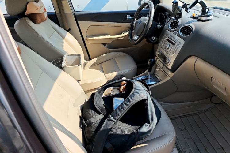 Used Ford Focus 2013 Sedan Classic 1.8L Automatic Fashion Edition Right Front Seat