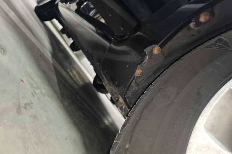 Used Ford Focus 2013 Sedan Classic 1.8L Automatic Base Model Right Side Sill