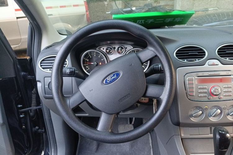 Used Ford Focus 2013 Hatchback Classic 1.8L Automatic Millionth Anniversary Edition Steering Wheel