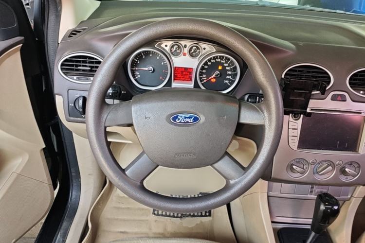Used Ford Focus 2013 Sedan Classic 1.8L Automatic Millionth Anniversary Edition Steering Wheel