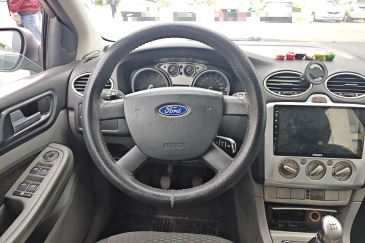 Used Ford Focus 2013 Hatchback Classic 1.8L Manual Base Model Steering Wheel