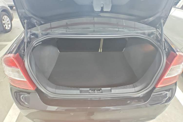 Used Ford Focus 2013 Sedan Classic 1.8L Automatic Base Model Trunk