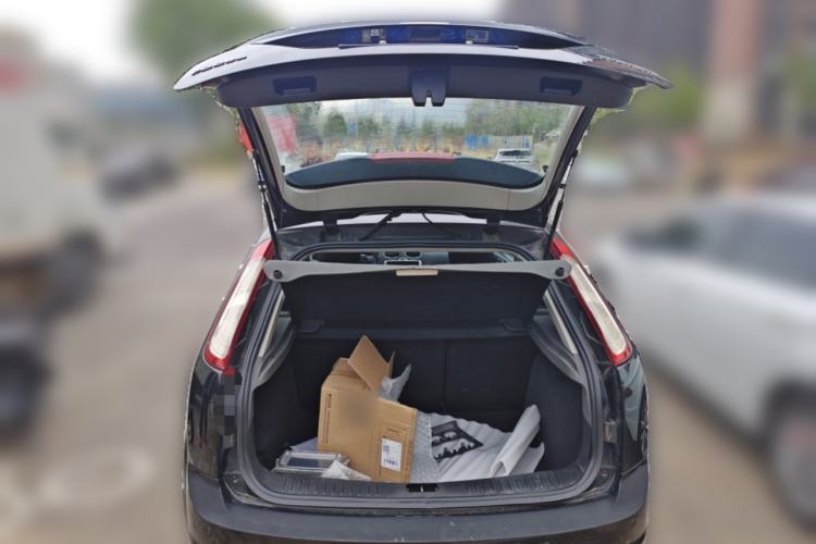 Used Ford Focus 2013 Hatchback Classic 1.8L Manual Base Model Trunk