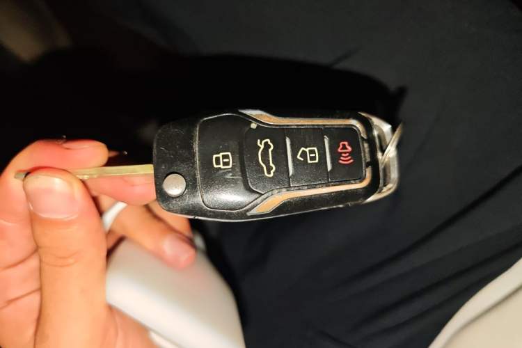 Used Ford Focus 2013 Sedan Classic 1.8L Automatic Base Model Vehicle Key