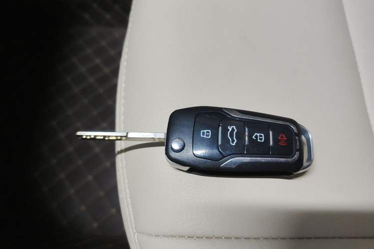 Used Ford Focus 2013 Sedan Classic 1.8L Automatic Base Model Vehicle Key