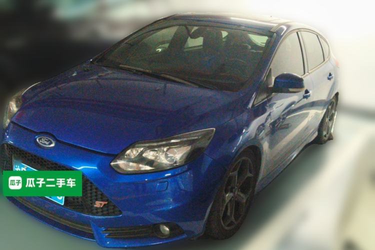 Used Ford Focus 2013 2.0T ST Standard Edition Guazi used car, China used car export, Used car for sale, Used  cars, Cheapest cars for sale