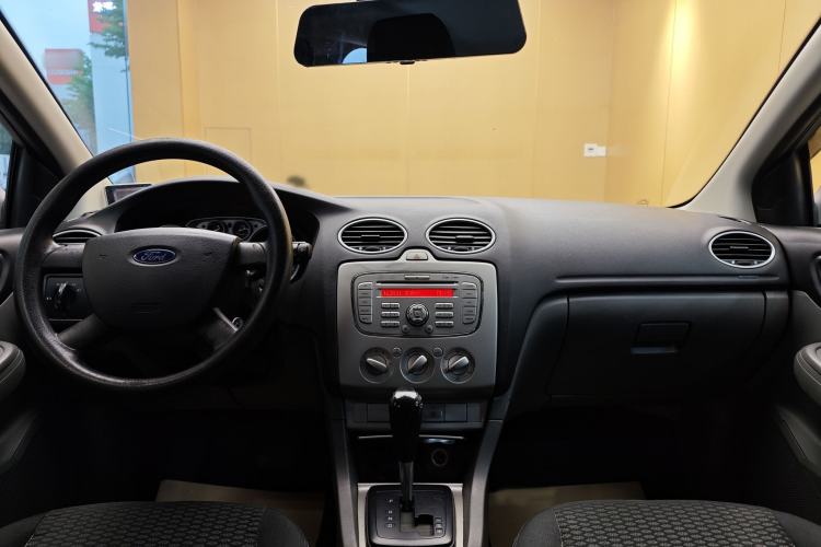 Used Ford Focus 2013 Hatchback Classic 1.8L Automatic Base Model Audio And AC Panel