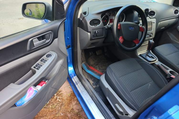 Used Ford Focus 2013 Hatchback Classic 1.8L Automatic Base Model Driver Seat