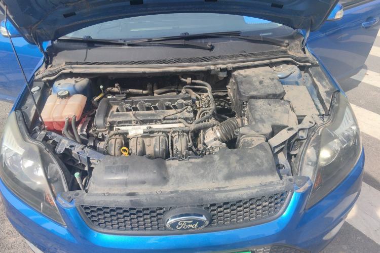Used Ford Focus 2013 Hatchback Classic 1.8L Manual Base Model Engine Bay