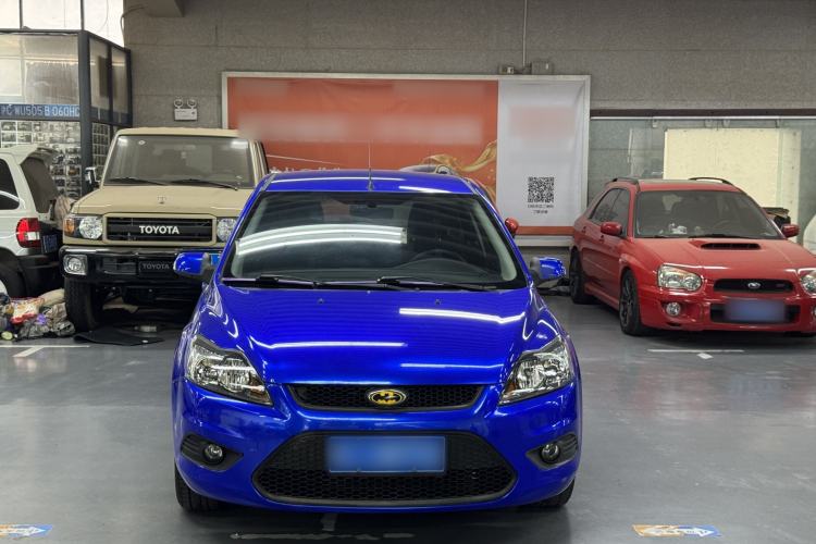 Used Ford Focus 2013 Hatchback Classic 1.8L Manual Base Model Exterior 3