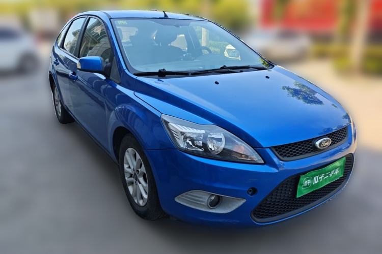 Used Ford Focus 2013 Hatchback Classic 1.8L Manual Base Model Front Right 45 Deg