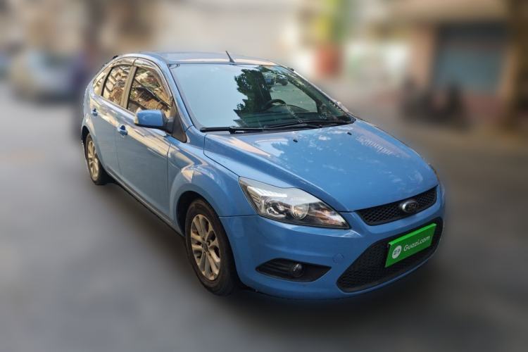 Used Ford Focus 2013 Hatchback Classic 1.8L Automatic Base Model Front Right 45 Deg