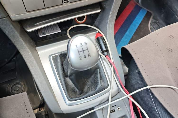 Used Ford Focus 2013 Hatchback Classic 1.8L Manual Base Model Gear Lever