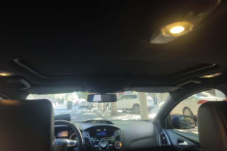 Used Ford Focus 2013 2.0T ST Standard Edition Headliner