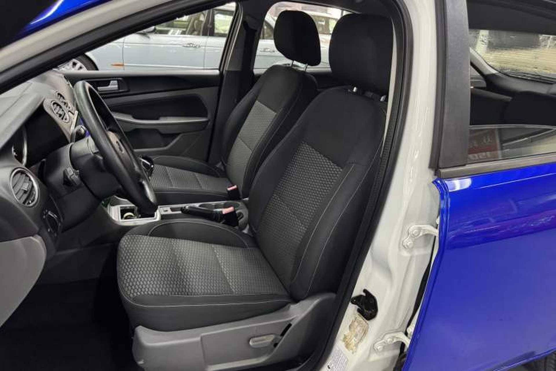 Used Ford Focus 2013 Hatchback Classic 1.8L Manual Base Model Interior 2