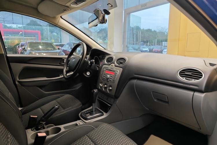 Used Ford Focus 2013 Hatchback Classic 1.8L Automatic Base Model Interior 2