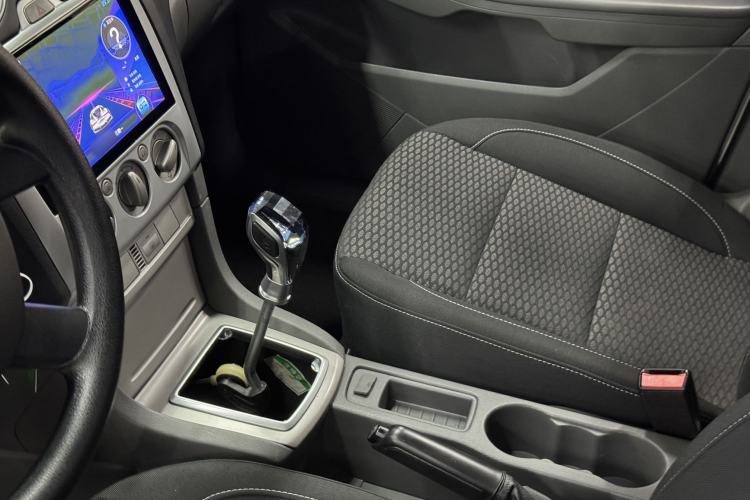 Used Ford Focus 2013 Hatchback Classic 1.8L Manual Base Model Interior 4